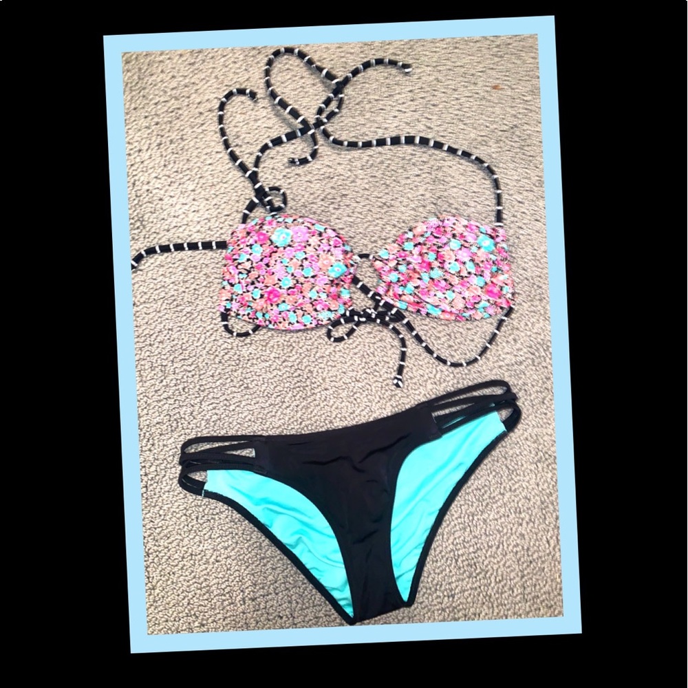 Super cute bikini!
